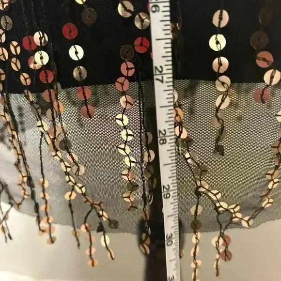 Formal/prom dress- NWOT- Arc N.C. XS black and gold sequence dress - Picture 4 of 6